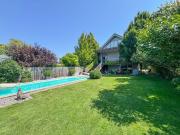 Einfamilienhaus mit Pool, Sauna & Wohnkeller auf...
