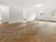 Topsanierter Familientraum mit Garagenbox in zentraler...