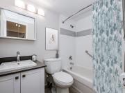 Toronto Apartments for Rent at Erskine Ave and Mt...