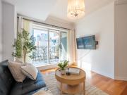 Toronto Furnished Condo for Rent – Modern 1 Bed, 1 Bath...