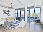 Toronto Furnished Sub Penthouse Rental at The Vinegar...