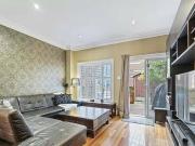 Toronto Furnished Townhouse Rental 3 Bed 3 Bath Home in...