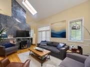 Toronto Furnished Upper Level for Rent – Elegant 2 Bed,...