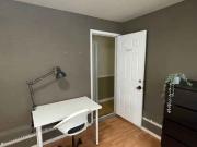 Toronto Room A Has an Apartment