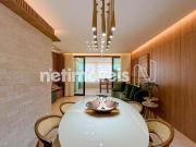 Torre única, apenas dois apartamentos por andar