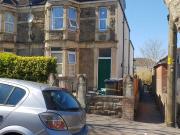 Totterdown Studio Flat fab location