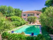 TOULON LA SERINETTE VILLA DE 215m2 SUR 1500m2 DE TERRAIN AVE