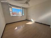 TOULON LES ROUTES: Appartement T2 47m2