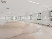 Bureaux à vendre La Défense Proche métro, RER, tramway...