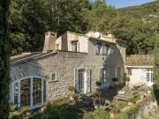 TOURRETTES SUR LOUP Domaine en pierre 500 m² terrain 3...