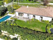 TOURRETTES SUR LOUP VILLA FAMILIALE DE PLAIN PIED AVEC GAR