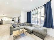 Tower Bridge Road, Tower Bridge, SE1