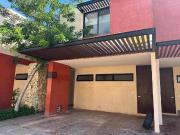 Departamento o Town House en renta amueblado de dos...