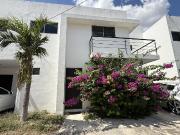 Town House en Renta en Montecristo