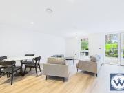 Town House to Rent: The Railings, Shale Lane, M5