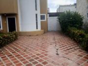 TOWN HOUSE URB. EL CORTOIJO DE ORIENTE BARCELONA VE49...