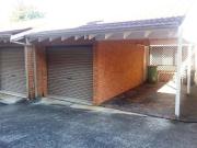 Town House with a Difference Spacious Tri Level +...