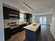 Townhouse 3 Bedroom For Rent Surrey BC 3300 ES98669911