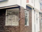 Townhouse 3 bedrooms and 2 toilet and bath in Edsa Muñoz...