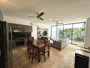 Townhouse amueblado, con paneles solares, en privada...