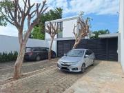 TOWNHOUSE AMUEBLADO CON PANELES SOLARES LISTO PARA...