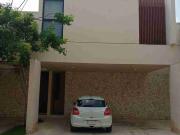 Townhouse amueblado en Privada Montebello