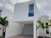 Townhouse Amueblado en Renta en Montes de Amé, al Norte...