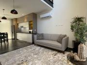 Townhouse amueblado en venta o renta en Basalto...