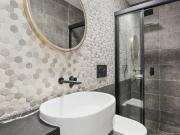 Townhouse at 6/2 4 Montgomery Avenue, MOUNT WAVERLEY,...