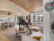 Townhouse con doble altura en venta en Lomas del Río,...