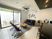 Townhouse de 1 cuarto, amueblado, dentro de privada