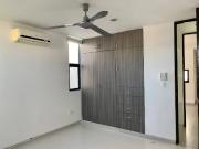 Townhouse de 2 recamaras sin amueblar dentro de periferico