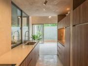 Townhouse de tres niveles en venta al norte de Mérida