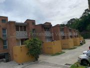 Townhouse en Alquiler en Los Guayabitos, Caracas Townhouse en Alquiler en Los Guayabitos, Caracas