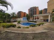 Townhouse en Alquiler ubicado en el Trigal Norte...