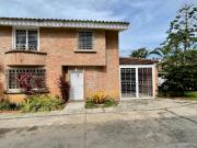 Townhouse en Conjunto Residencial Los Aleros, Urb....