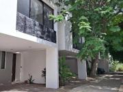 Townhouse en Renta Amueblado con Piscina en Chuburna...