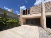 TOWNHOUSE EN RENTA AMUEBLADO TEMOZON NORTE