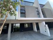 Townhouse en renta con Rooftop y Jacuzzi en Privada Luana