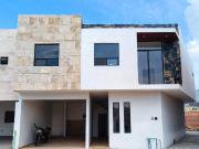 TOWNHOUSE EN VENTA A UNOS METROS DEL CAT