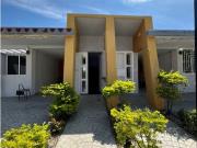 Townhouse en Venta Avenida Principal El Castaño Maracay RG