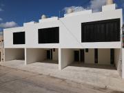 TownHouse en venta de 4 recámaras y 3 niveles, en MONTES...