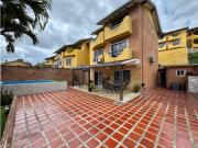 Townhouse en Venta en La Union 4H/ 4B/ 2P