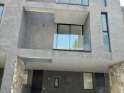 TOWNHOUSE EN VENTA EN TEMOZON NORTE