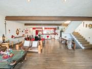 Townhouse en Venta en Valle de Bravo – Con Alberca,...