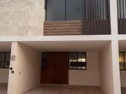 TOWNHOUSE EN VENTA, PRIVADA YUKAN, CHOLUL, MERIDA