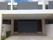 Townhouse en Xcanatun Yucatán