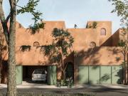 | Townhouse estilo casa colonial, en venta. |