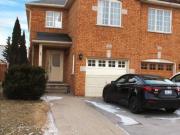TOWNHOUSE FOR RENT 3 BR 25 Bth Semi in Oakville 1700sqftle