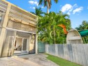 Townhouse for rent 6/26 Lakeside Drive, Alawa NT 810